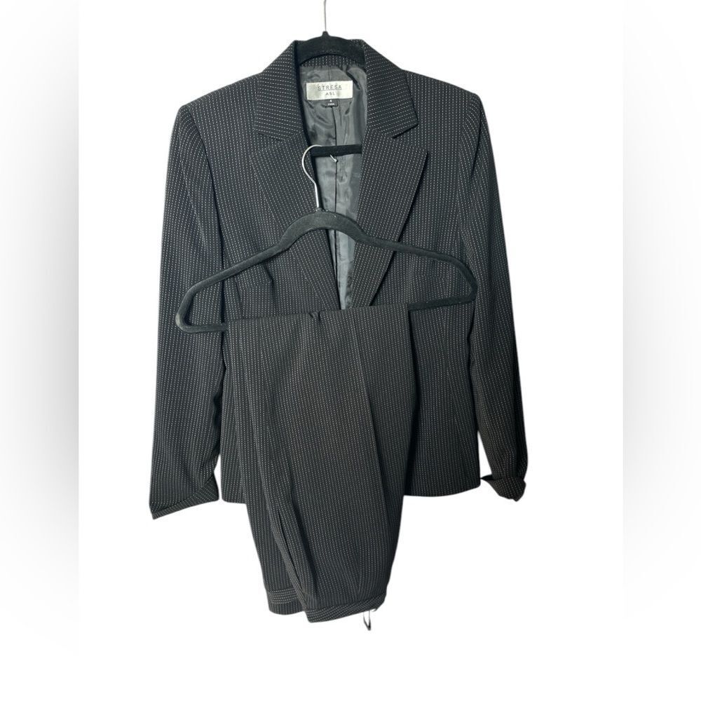 STRESA ASL Women’s Black Pants Suit - size 4